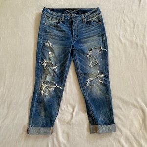 American Eagle Distressed Tomgirl Jeans